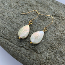 Load image into Gallery viewer, Gold Tear Drop Pearl Earrings